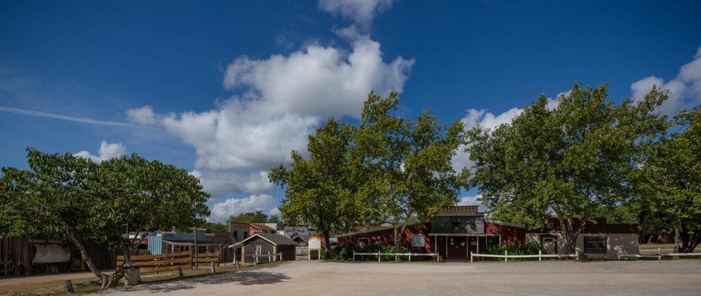 Отель 7A Ranch Уимберли Экстерьер фото